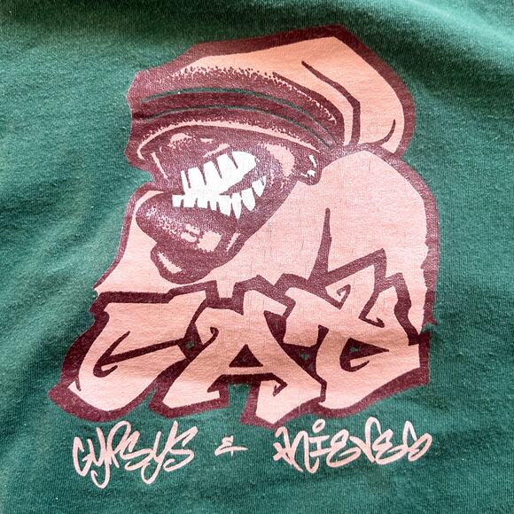 VNTG GAT Gypsy & Thieves Rave Skateboard 90s Bunny Green Shirt Sz L DISTRESSED - Picture 10 of 12